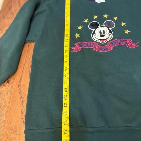 Vintage 90s Mickey & Co “Mickey 1928” Crewneck – Made in USA – Green - Picture 8 of 9